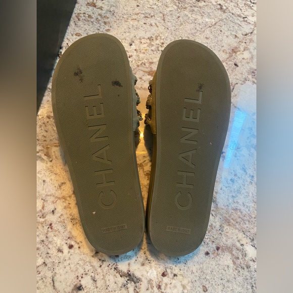 Chanel chain slides- Army Green sz 40 - Picture 9 of 9